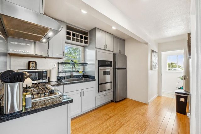 24432445 24th Avenue, Oakland, CA 94601