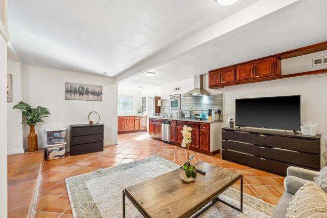 24432445 24th Avenue, Oakland, CA 94601