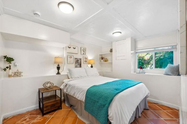 24432445 24th Avenue, Oakland, CA 94601