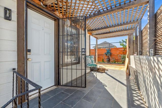 24432445 24th Avenue, Oakland, CA 94601