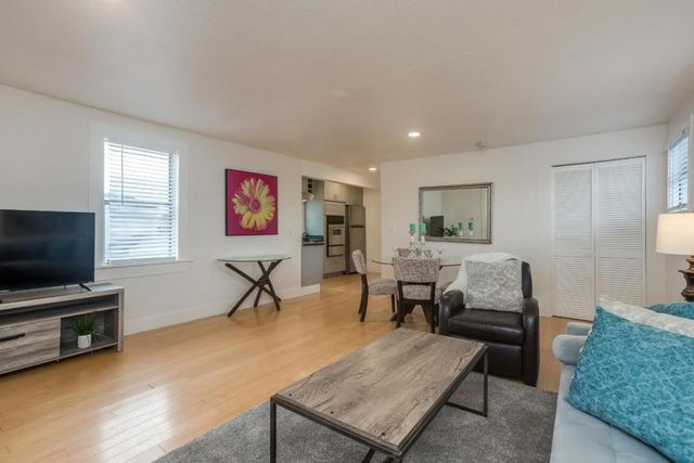 24432445 24th Avenue, Oakland, CA 94601