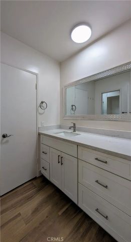 1300 Midvale Avenue 211, Los Angeles, CA 90024