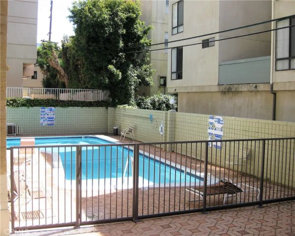 1300 Midvale Avenue 211, Los Angeles, CA 90024