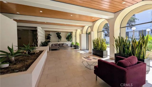 1300 Midvale Avenue 211, Los Angeles, CA 90024