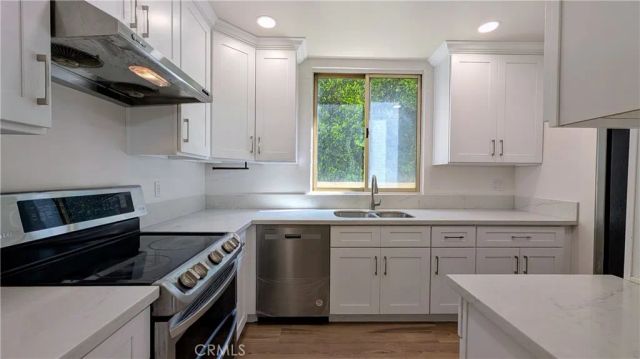1300 Midvale Avenue 211, Los Angeles, CA 90024