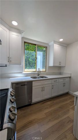 1300 Midvale Avenue 211, Los Angeles, CA 90024