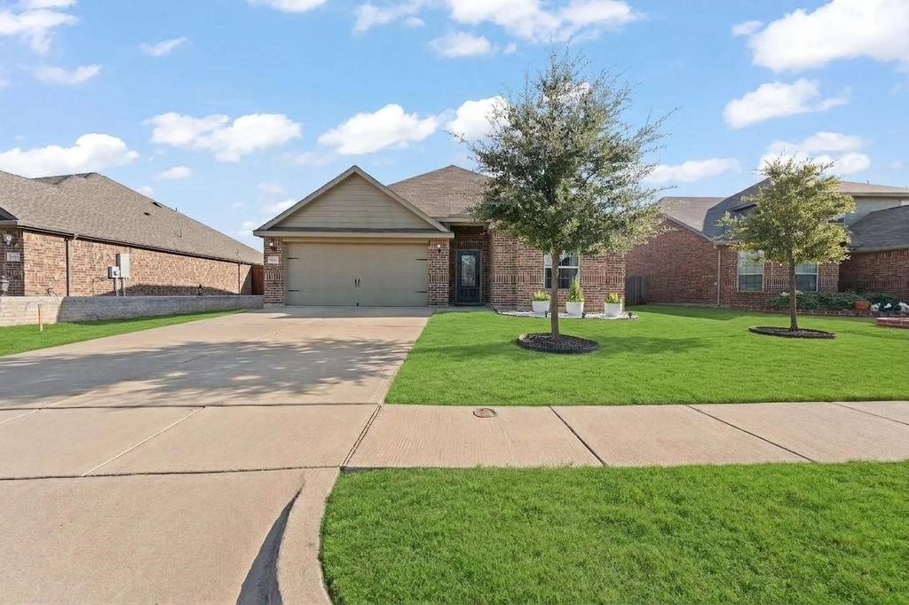 1529 Millennium Drive, Crowley, TX 76036 — exterior