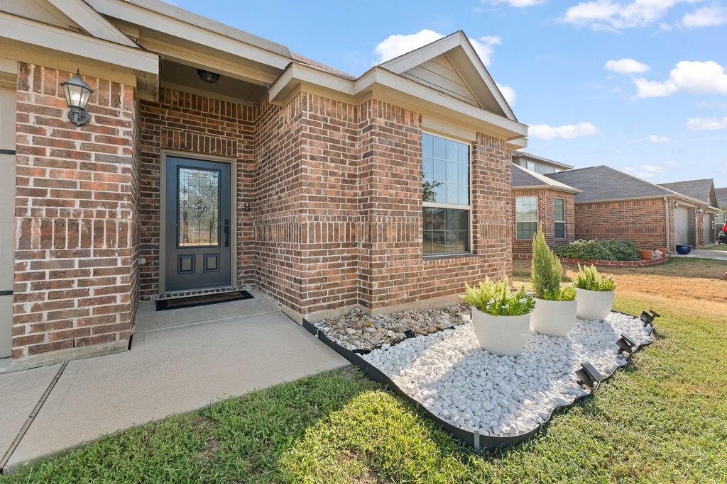 1529 Millennium Drive, Crowley, TX 76036 — photo 3