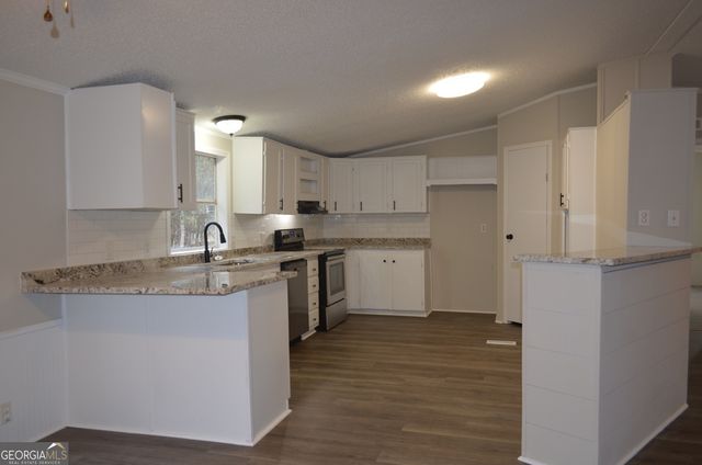 1048 Lee King Road, Forsyth, GA 31029