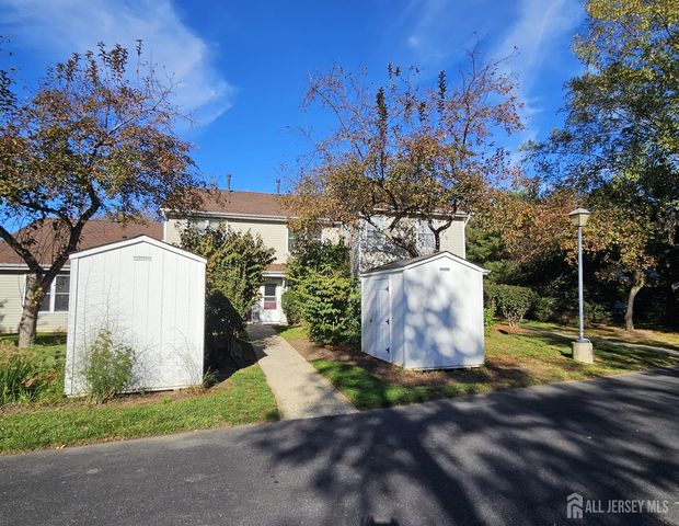 203 Danser Drive, Cranbury, NJ 08512