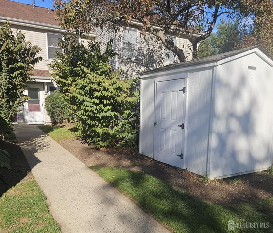 203 Danser Drive, Cranbury, NJ 08512