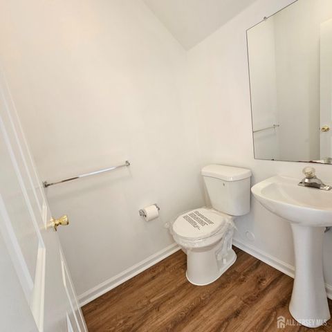 203 Danser Drive, Cranbury, NJ 08512