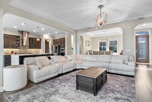 16743 BROADWATER AVENUE, Winter Garden, FL 34787