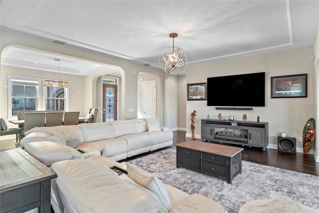 16743 BROADWATER AVENUE, Winter Garden, FL 34787