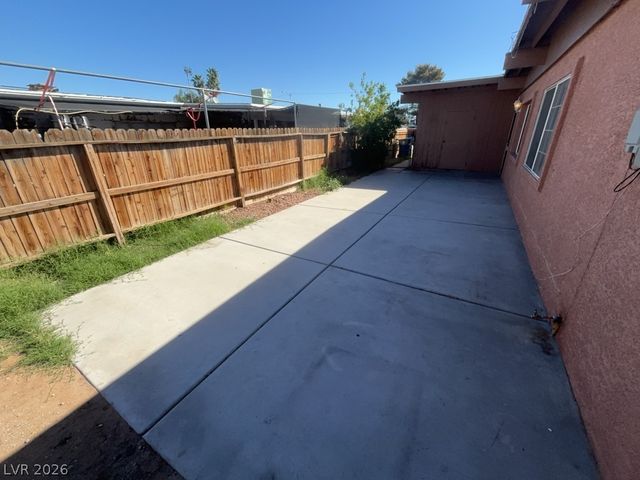 2400 South 15th Street 1, Las Vegas, NV 89104