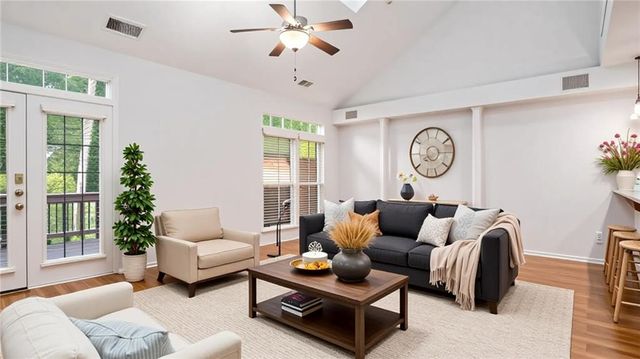 6371 Queens Court Trace 16, Mableton, GA 30126