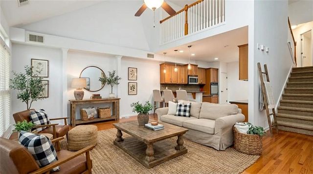 6371 Queens Court Trace 16, Mableton, GA 30126