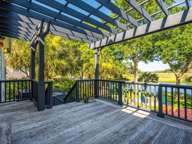 194 Beresford Creek Street, Charleston, SC 29492