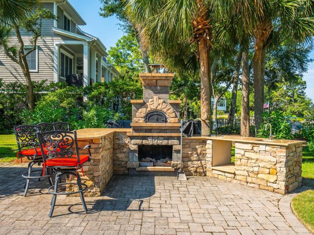 194 Beresford Creek Street, Charleston, SC 29492