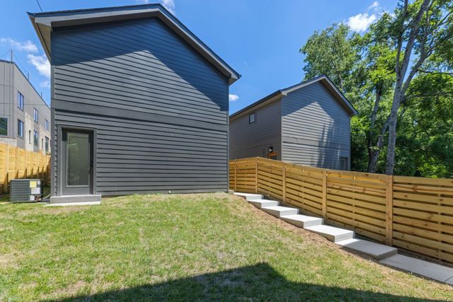 1215 Montgomery Ave, Nashville, TN 37207