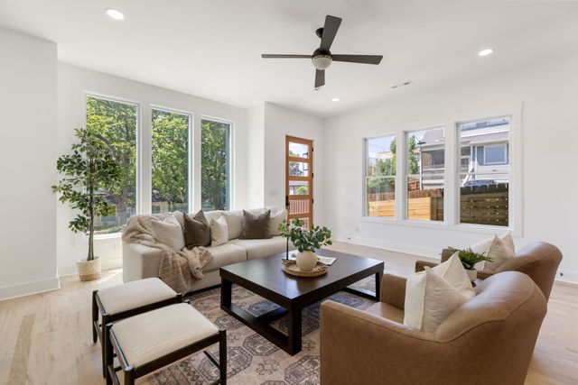 1215 Montgomery Ave, Nashville, TN 37207