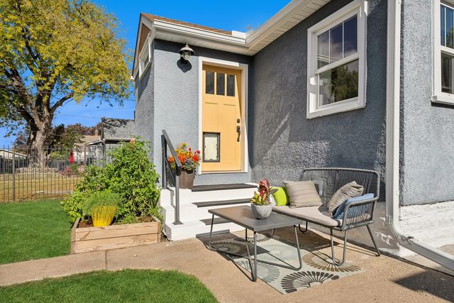 4320 43rd Avenue S, Minneapolis, MN 55406