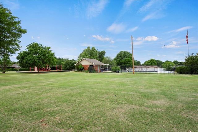 12716 Saint Andrews Drive, Oklahoma City, OK 73120