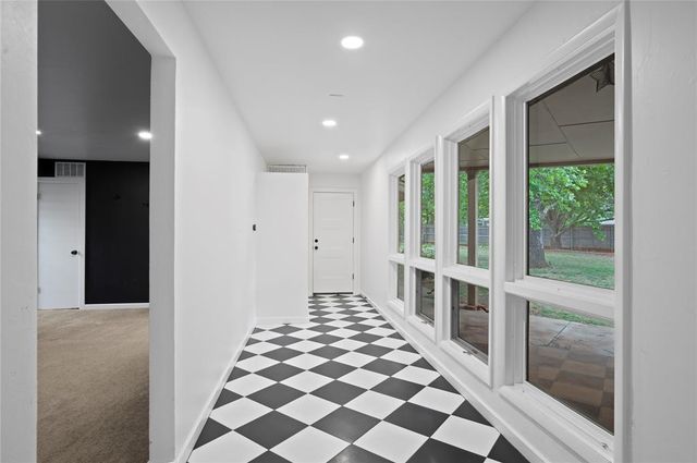 12716 Saint Andrews Drive, Oklahoma City, OK 73120