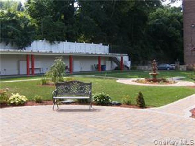 678 Warburton 6B, Yonkers, NY 10701