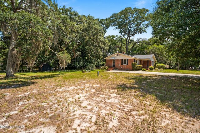 25 Miller Drive, Beaufort, SC 29907
