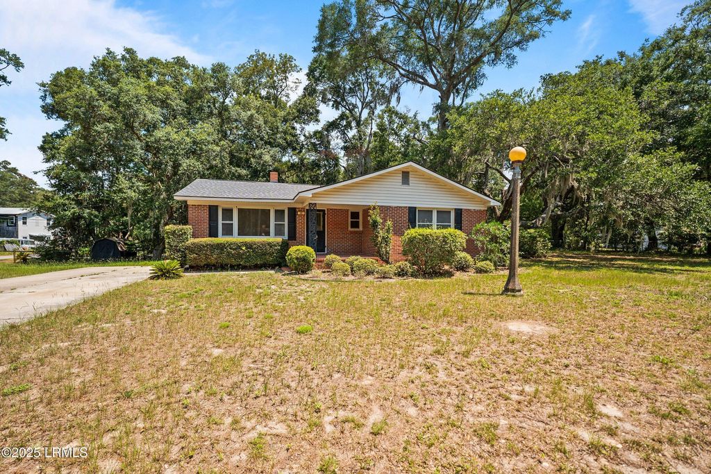 25 Miller Drive, Beaufort, SC 29907