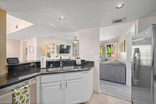 3180 Seasons WAY 915, Estero, FL 33928