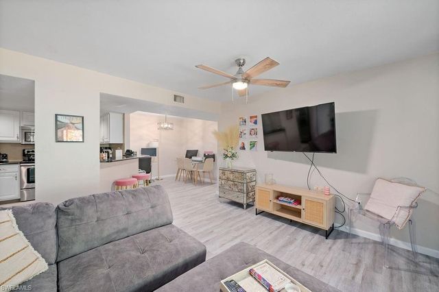 3180 Seasons WAY 915, Estero, FL 33928