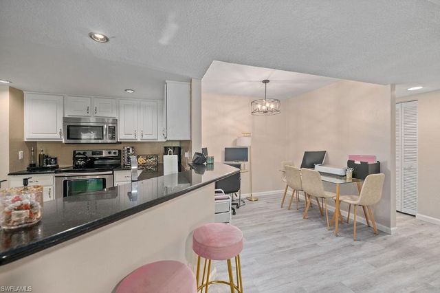 3180 Seasons WAY 915, Estero, FL 33928