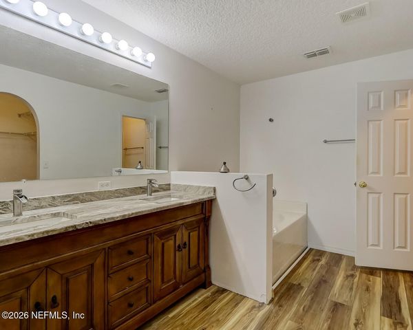 76296 LONGLEAF Loop, Yulee, FL 32097