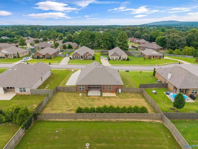 222 Dinner Tree Square, Huntsville, AL 35811