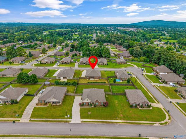 222 Dinner Tree Square, Huntsville, AL 35811