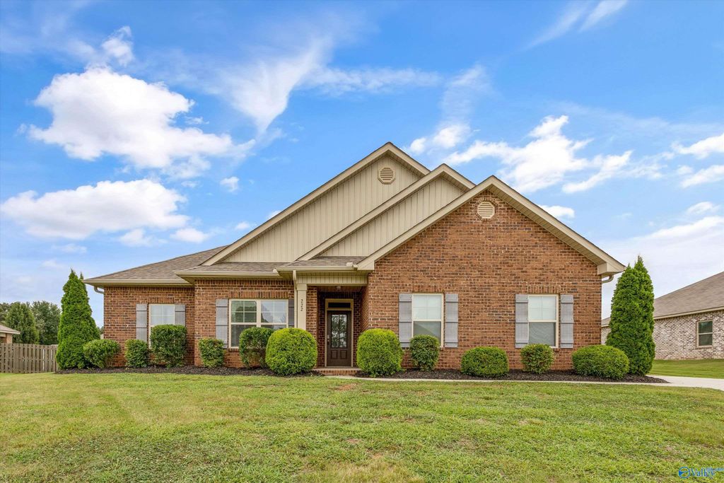 222 Dinner Tree Square, Huntsville, AL 35811