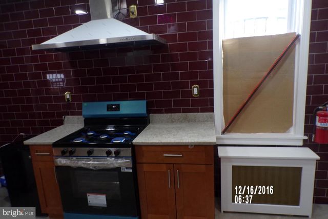 806 PRINCETON AVE, Camden, NJ 08103