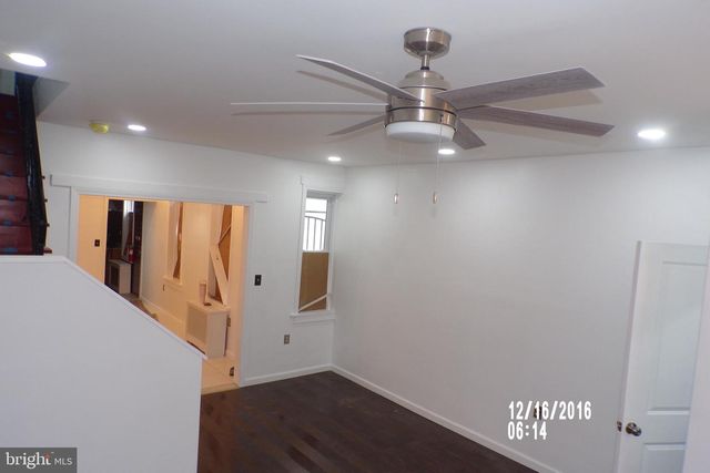 806 PRINCETON AVE, Camden, NJ 08103