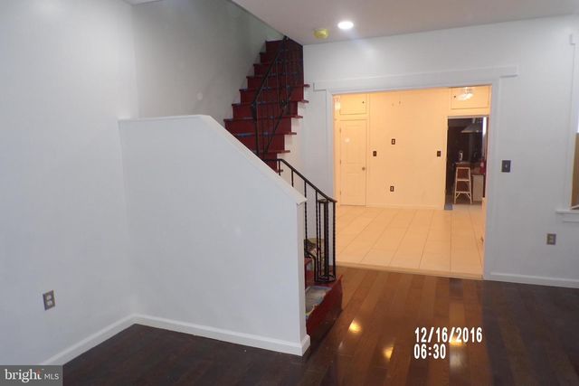 806 PRINCETON AVE, Camden, NJ 08103