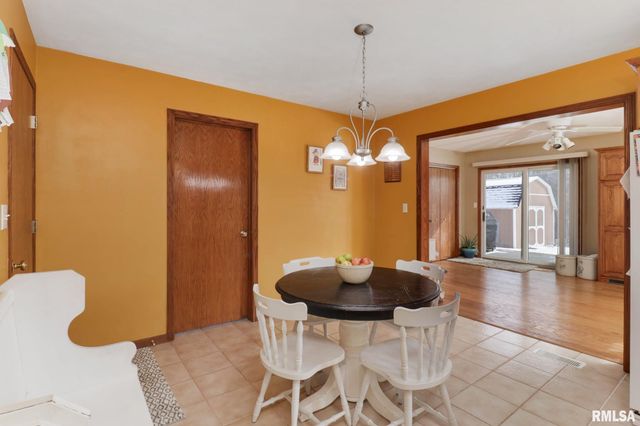 1404 DOWNING Court, Tremont, IL 61568