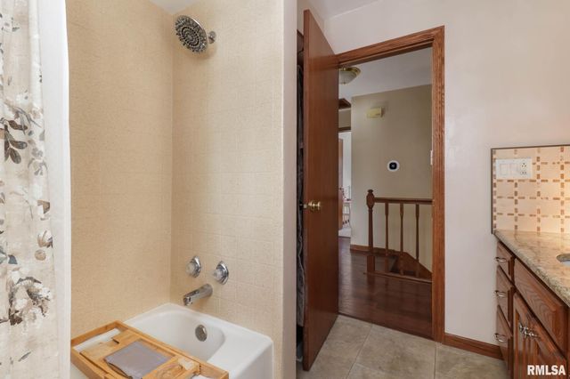 1404 DOWNING Court, Tremont, IL 61568