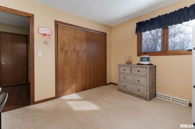 1404 DOWNING Court, Tremont, IL 61568