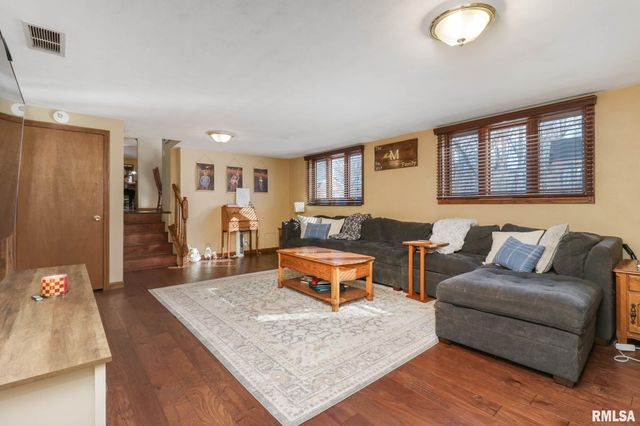 1404 DOWNING Court, Tremont, IL 61568