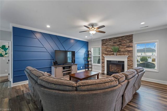 1011 Lavender Lane, Kernersville, NC 27284