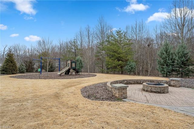 1011 Lavender Lane, Kernersville, NC 27284