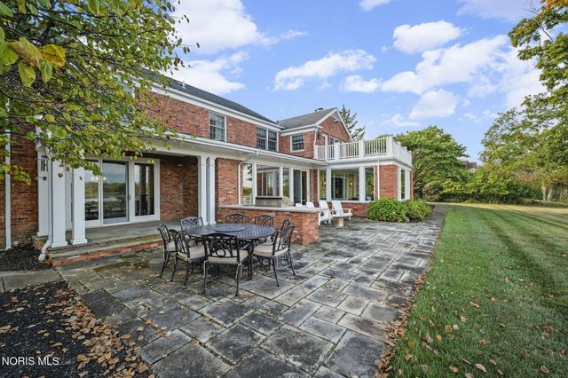 451 E Front Street, Perrysburg, OH 43551