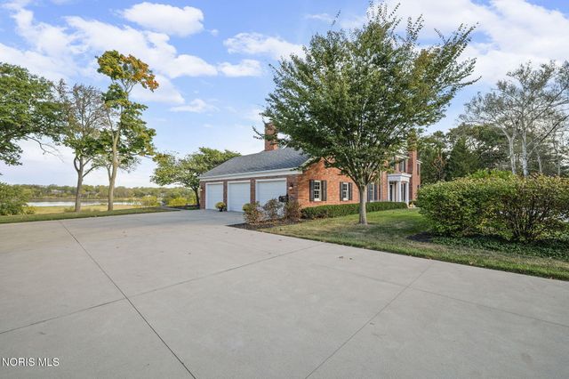 451 E Front Street, Perrysburg, OH 43551