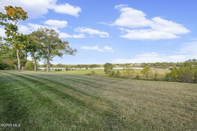 451 E Front Street, Perrysburg, OH 43551